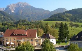 Gästehaus zur Post - Heritage Inn